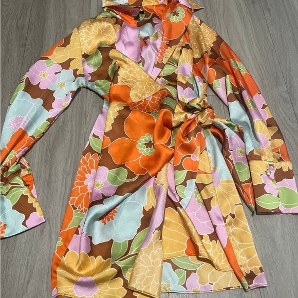 Forever 21 Dresses & Skirts - Forever 21 Floral Multicolor Dress